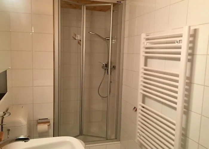 Otel Croix De Coeur 111